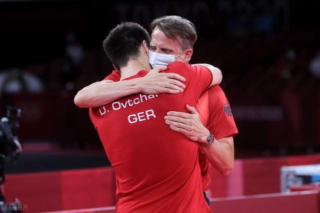 倍感压力 倍感压力