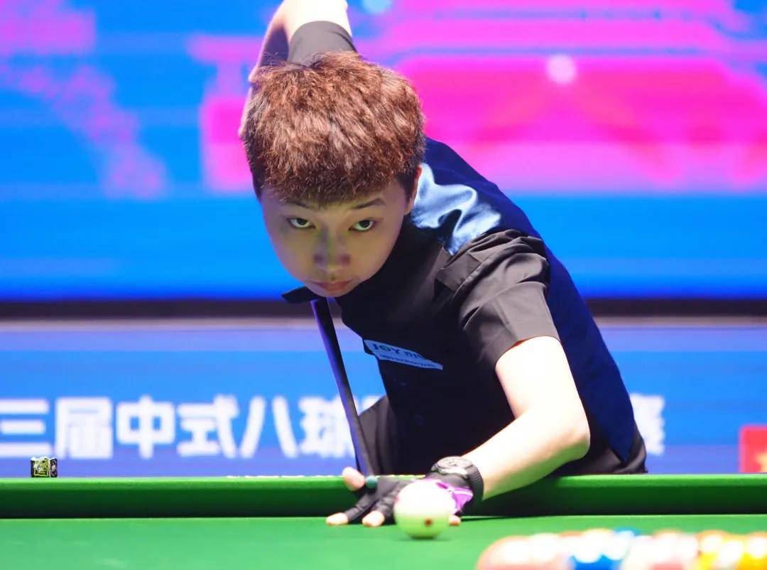 约而同地遭 约而同地遭